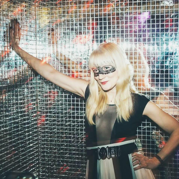 Meet your Posher, Meredith - Picture 1 of 3